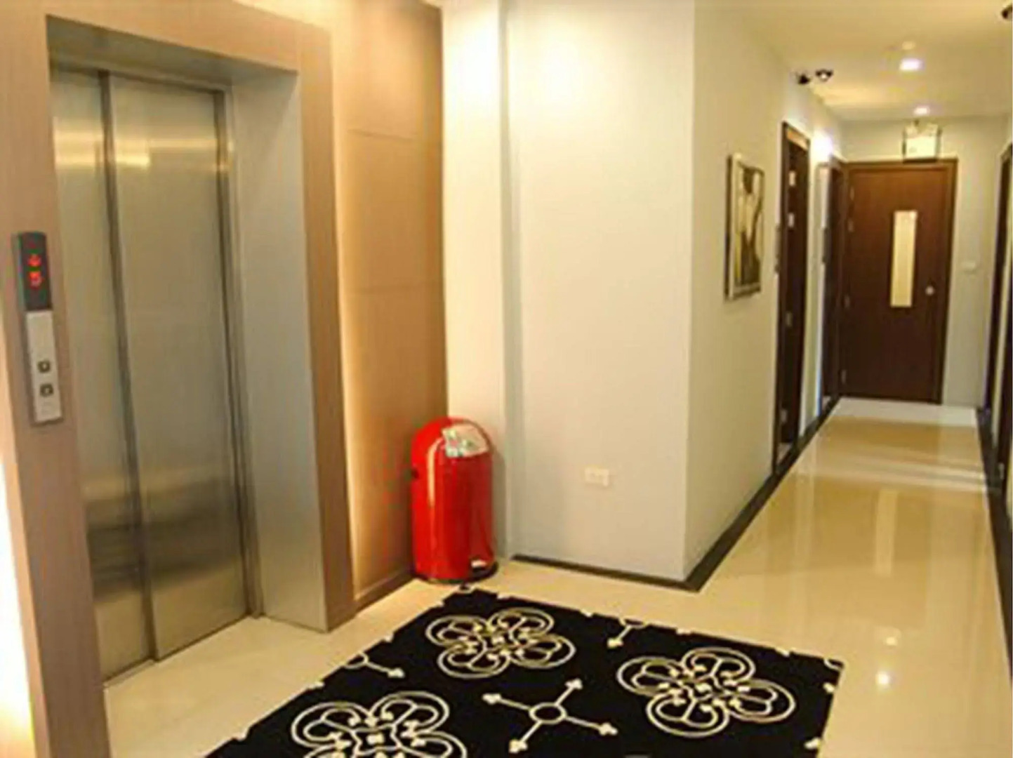 Foto - iCheck inn Gems Center Silom