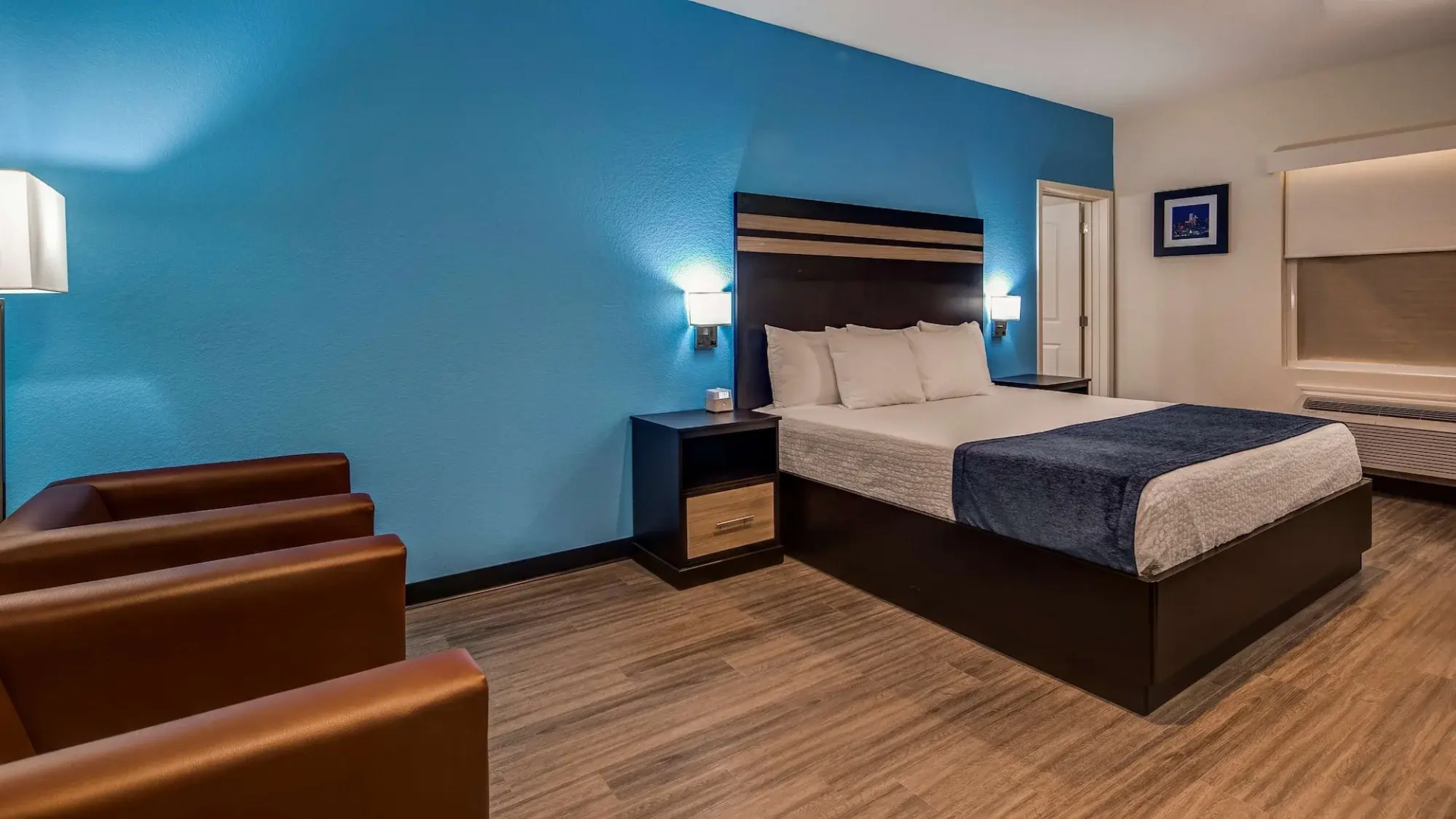 Photo - SureStay Plus Hotel by Best Western Humble