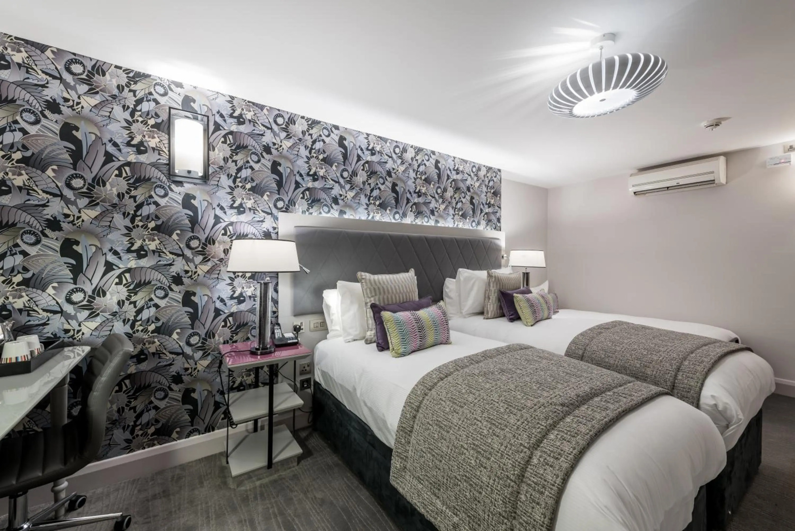 Photo - Mercure London Hyde Park Hotel