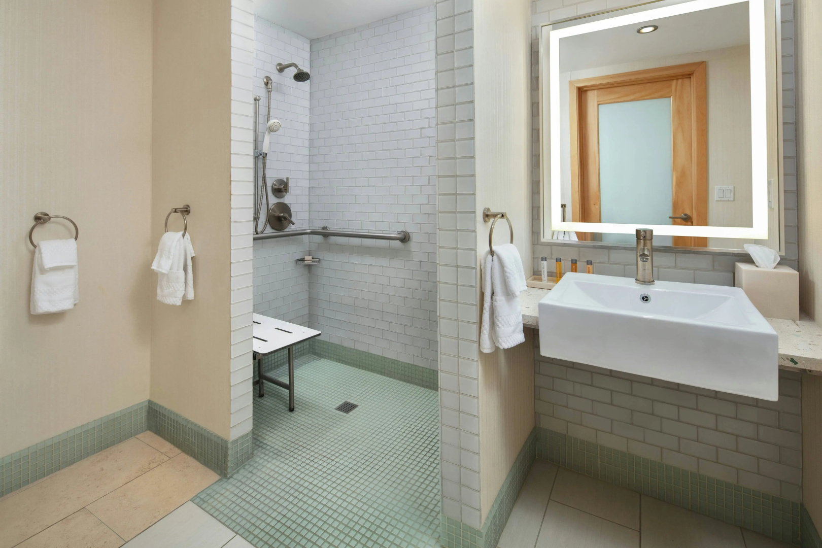 Photo - Pier South Resort, Autograph Collection by Marriott