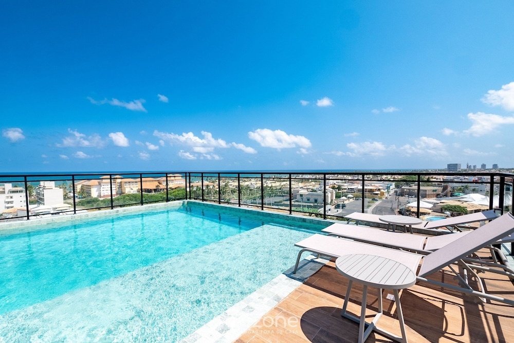 Fully Equipped Apartments in a Building With a Pool and Gym, 280m From the Beach - Clfs