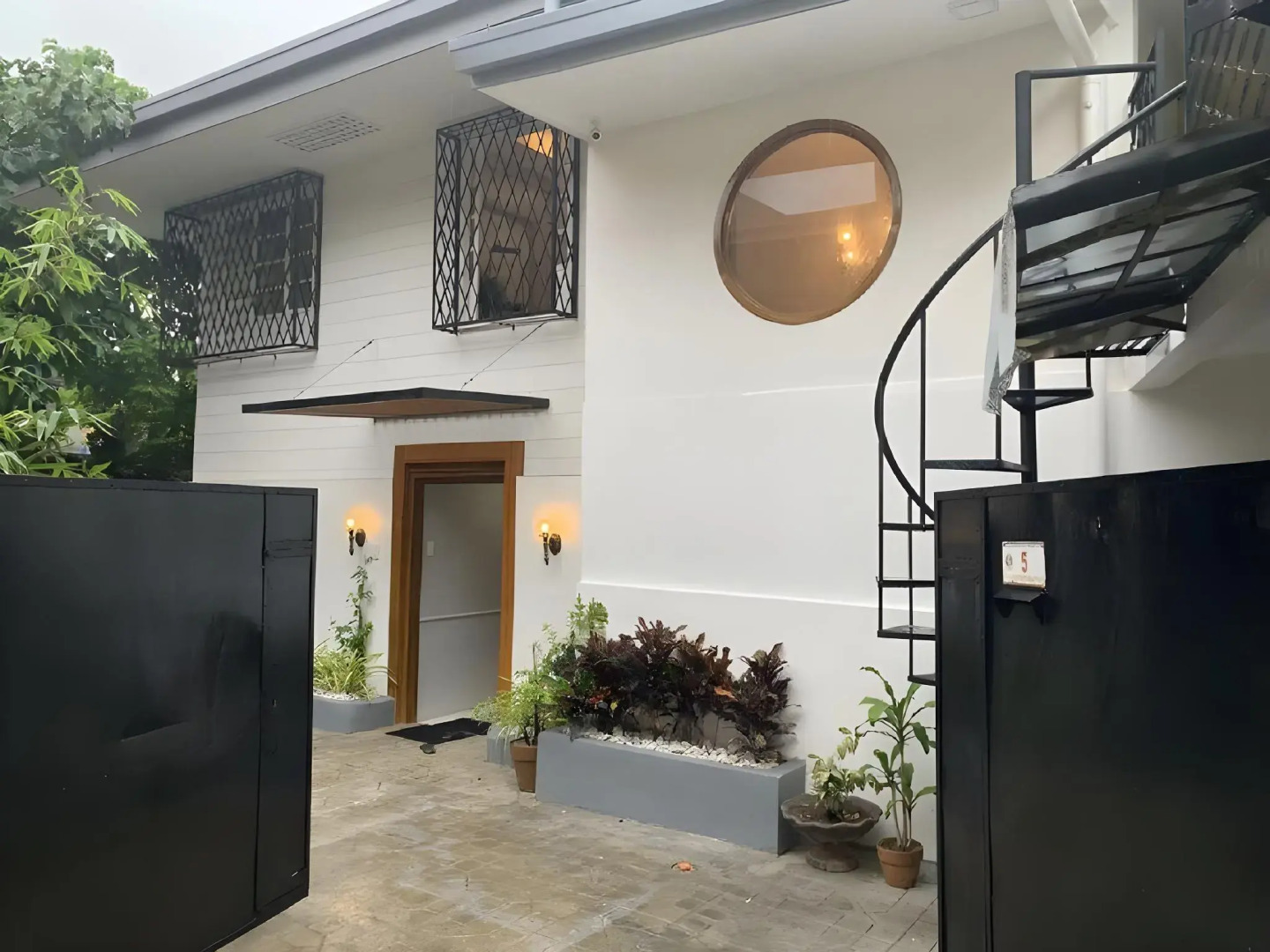 Photo - Courtyard Hotel