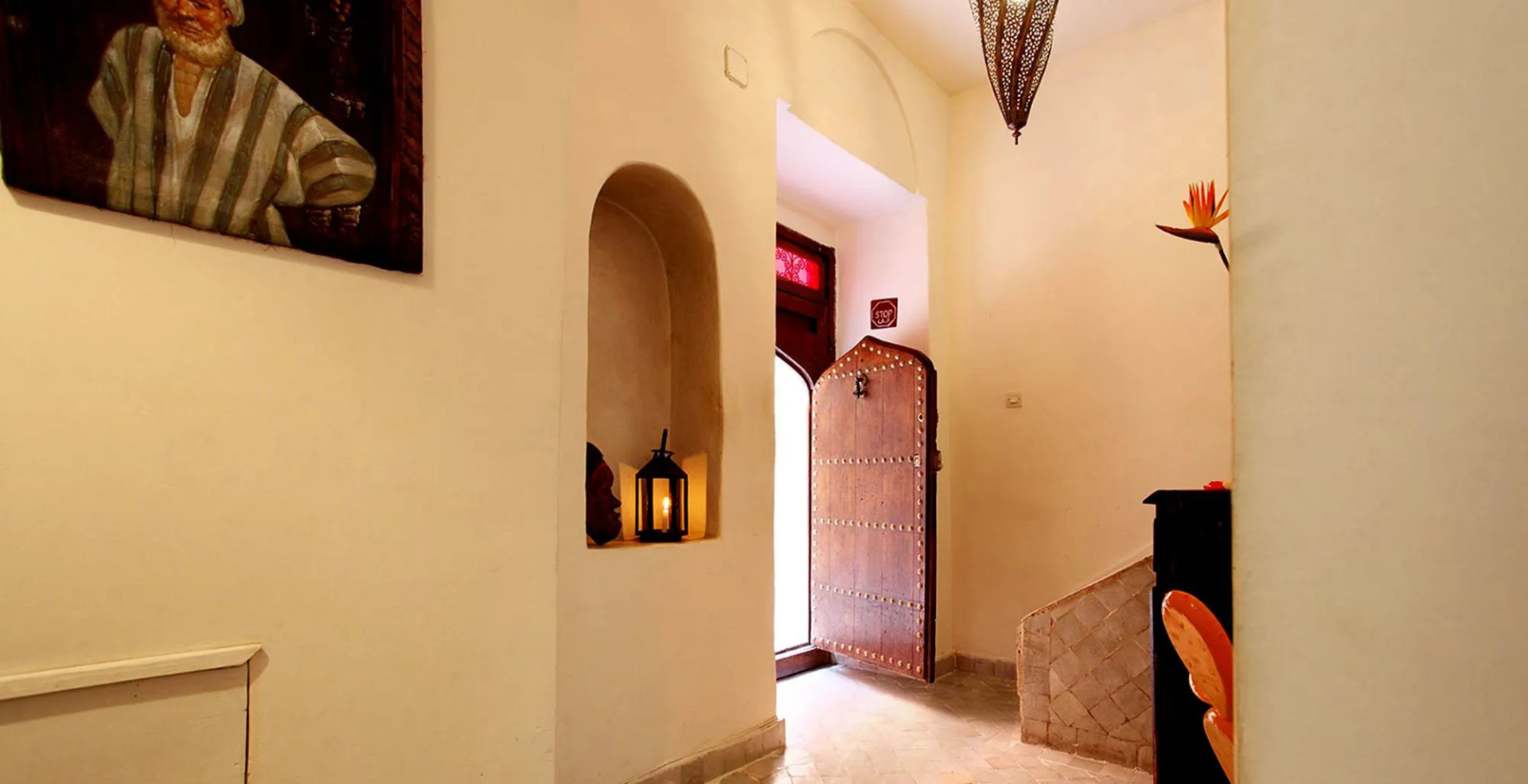 Photo - Riad white flowers