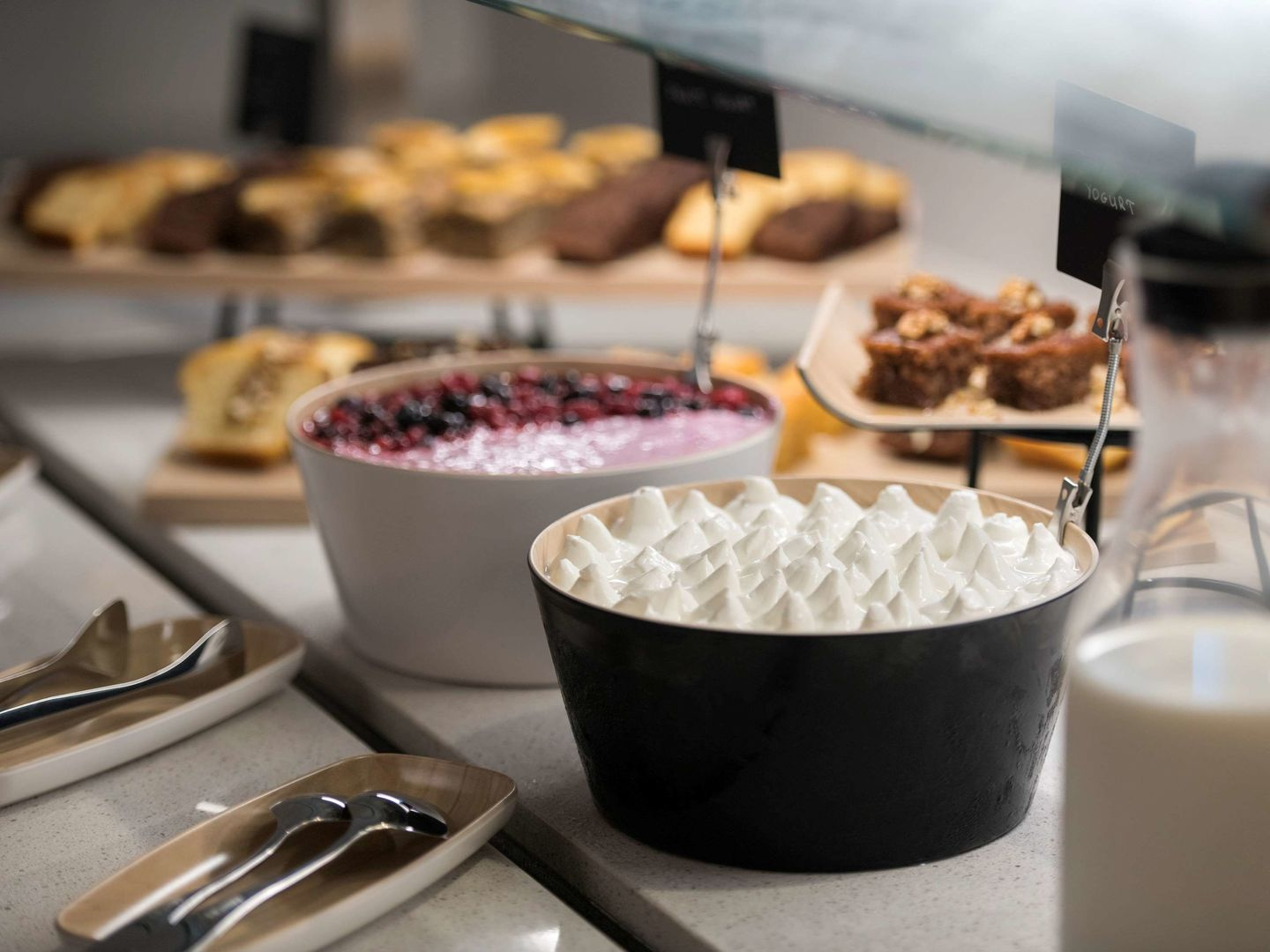 Photo - ibis Styles Athens Routes