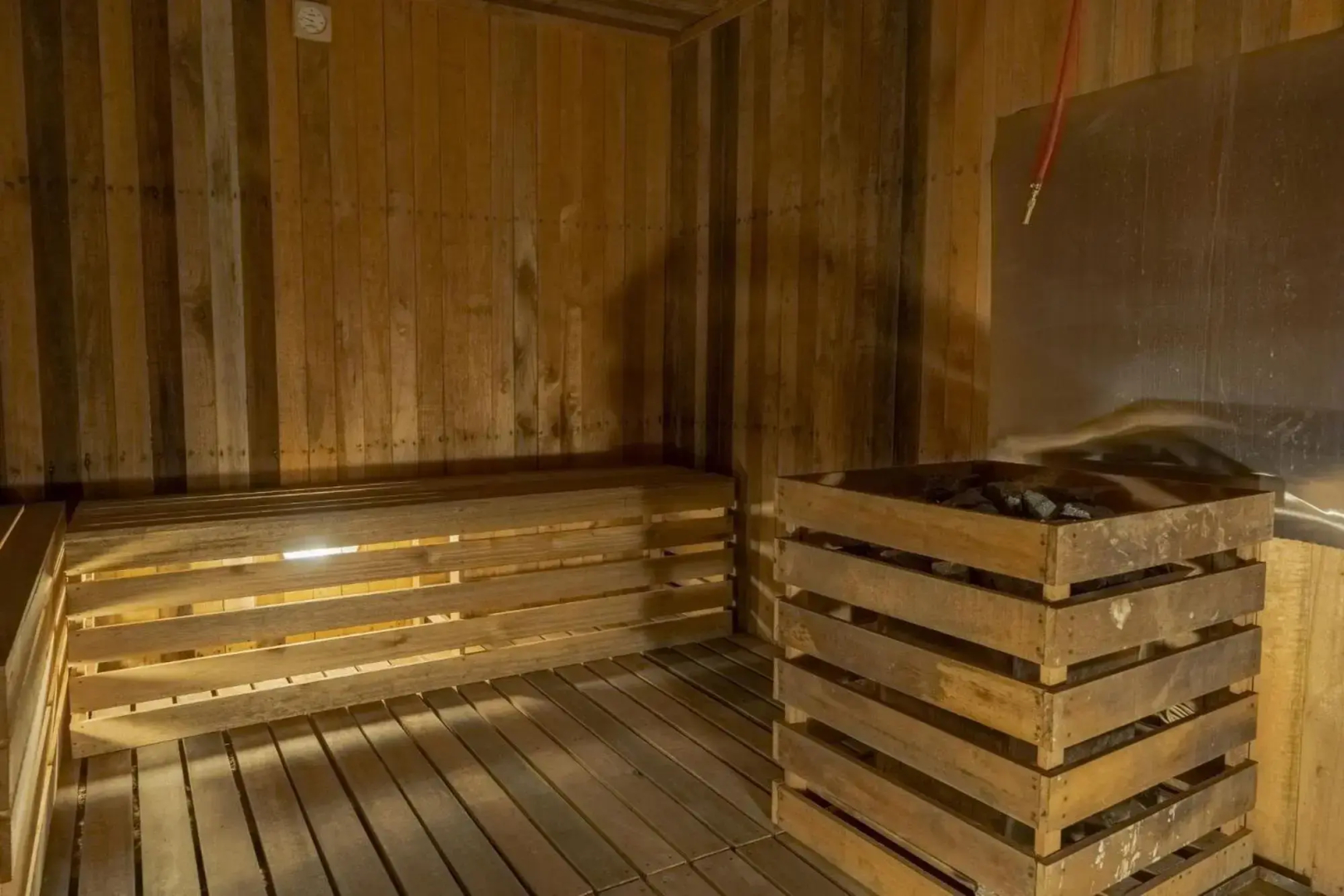 Photo - De'Tonga Hotel