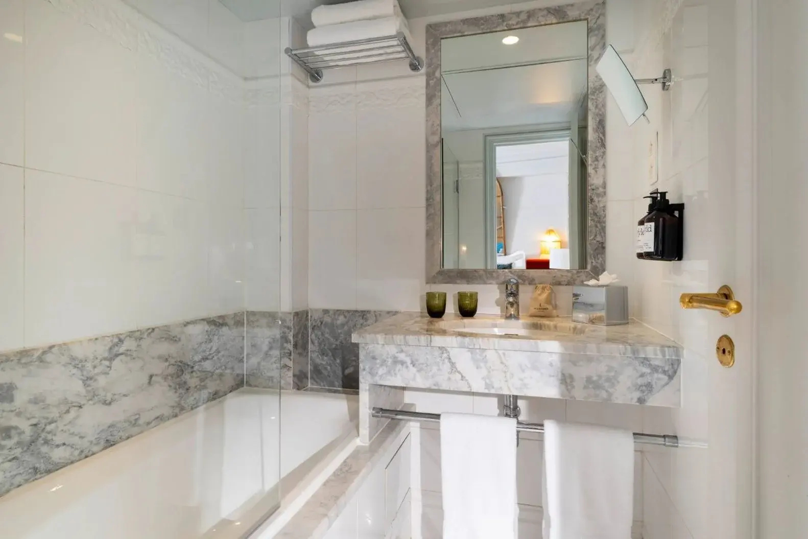 Photo - Hôtel Le Lavoisier & Spa