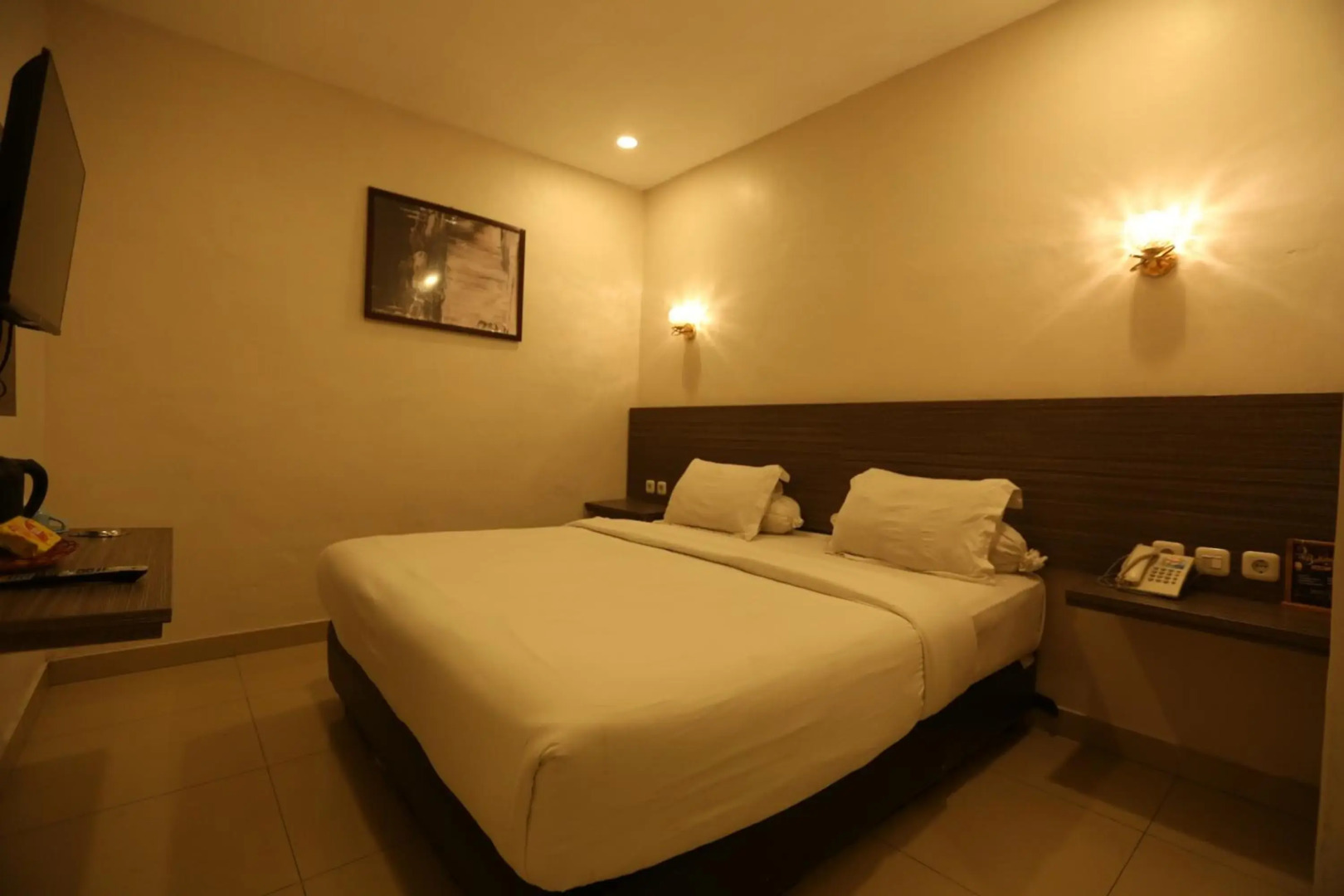 Photo - De'Tonga Hotel