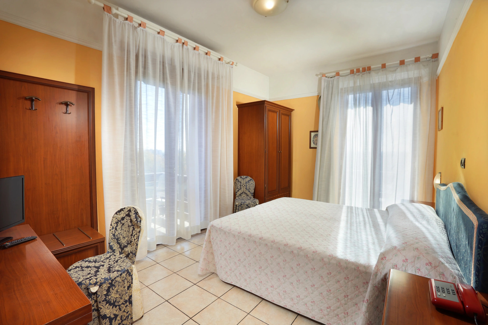 Photo - Hotel Salus