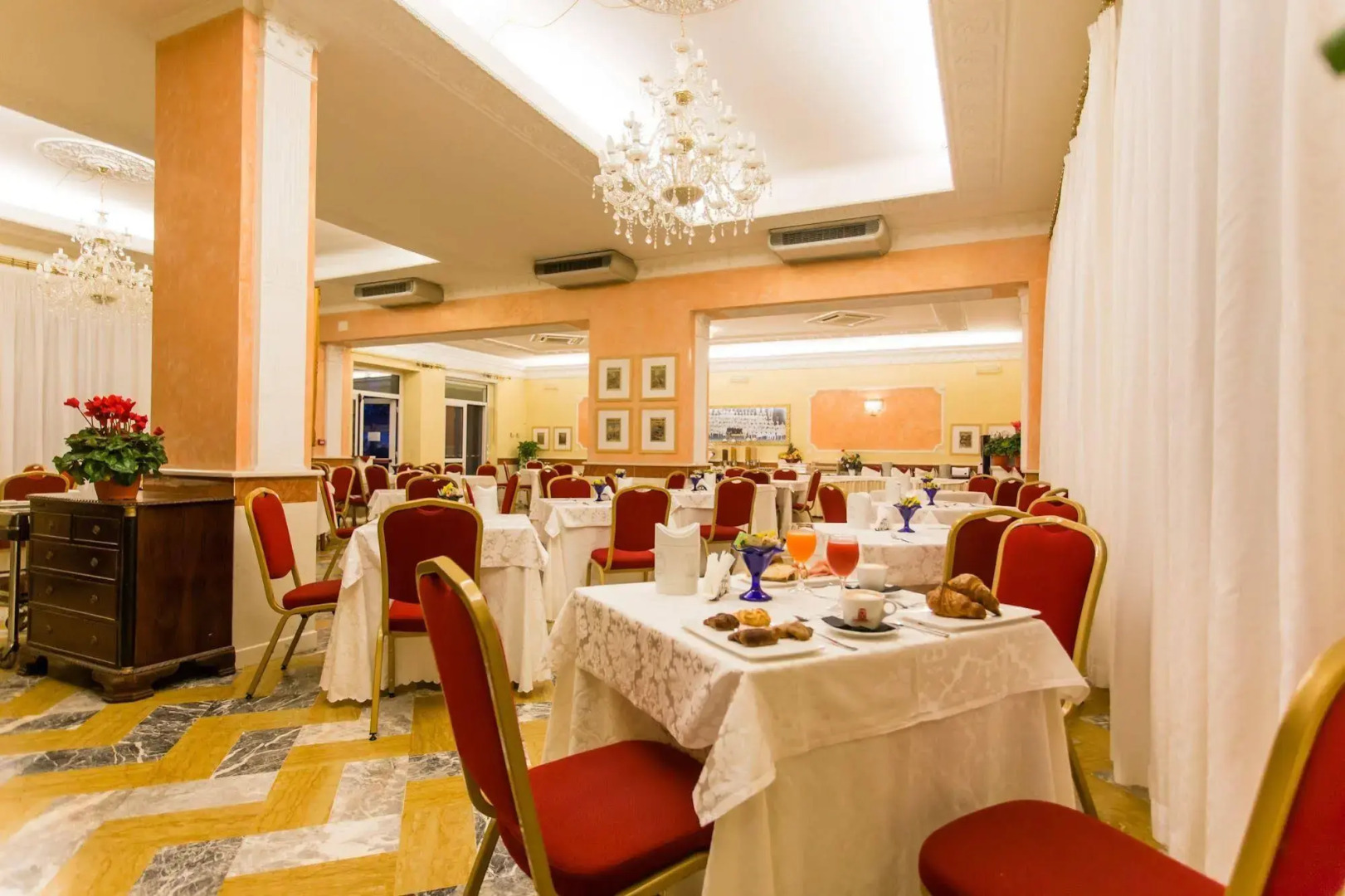 Foto - Mariano IV Palace Hotel