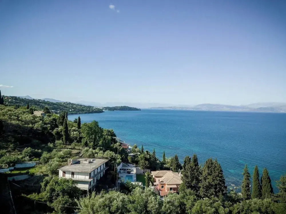 Photo - The Summit Escape