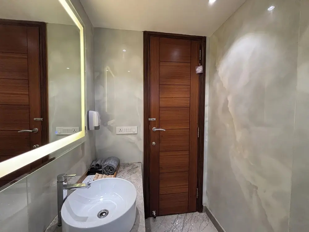 Foto - Housr Sector 42 Gurgaon Golf Course Road Near 42-43 Metro Station