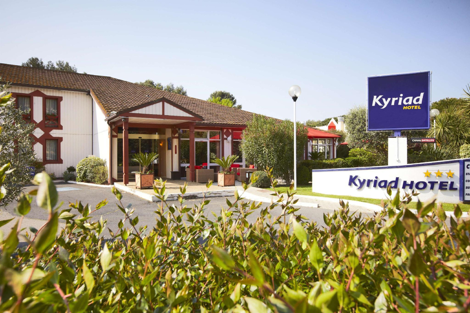 Foto - Brit Hotel Confort Nîmes Ouest - A9 sortie 25