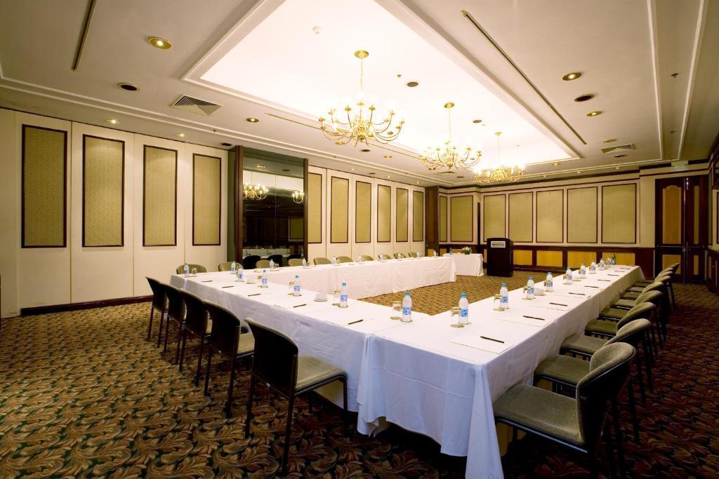 Photo - Southern Sun Cape Sun