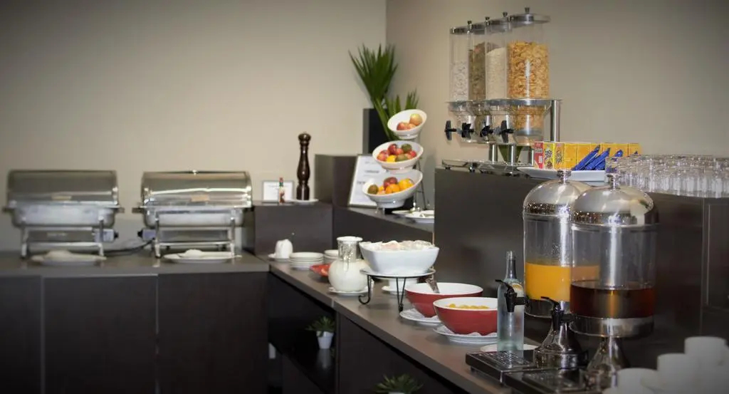 Photo - Mt Ommaney Hotel Apartments