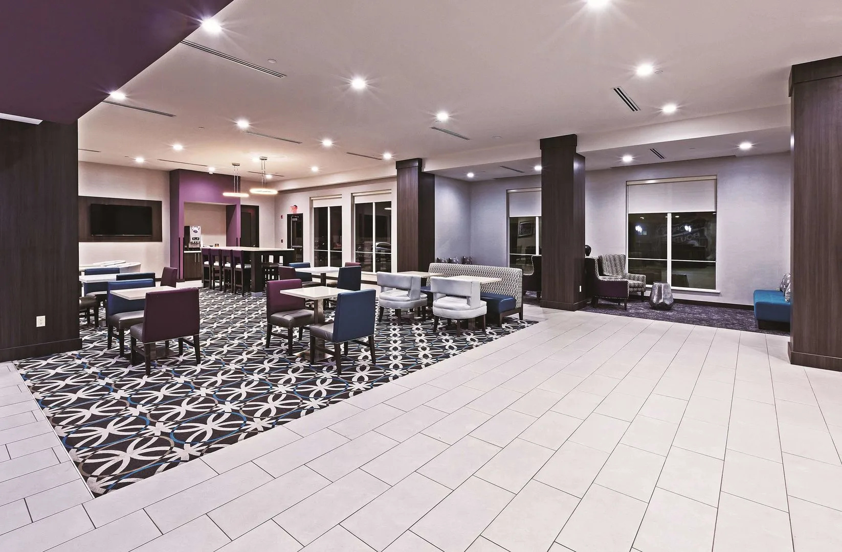 Foto - Comfort Inn & Suites