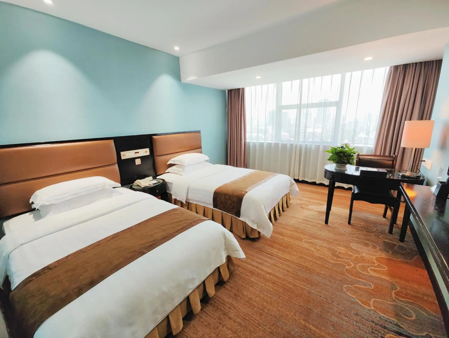 Foto - Skyline Plaza Hotel
