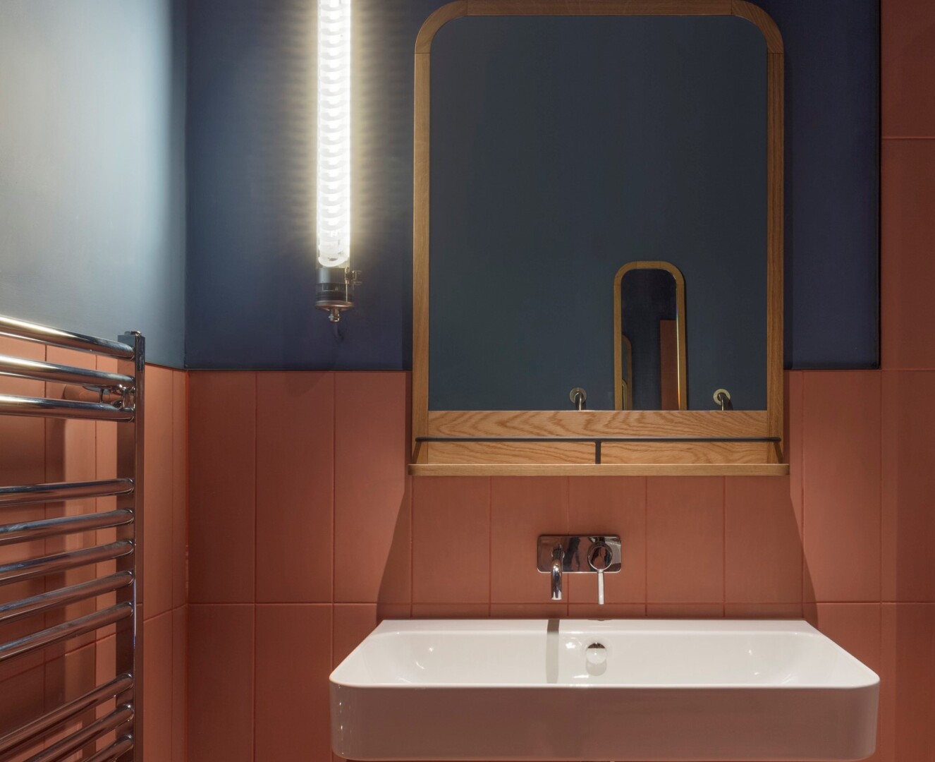 Foto - Whitworth Locke