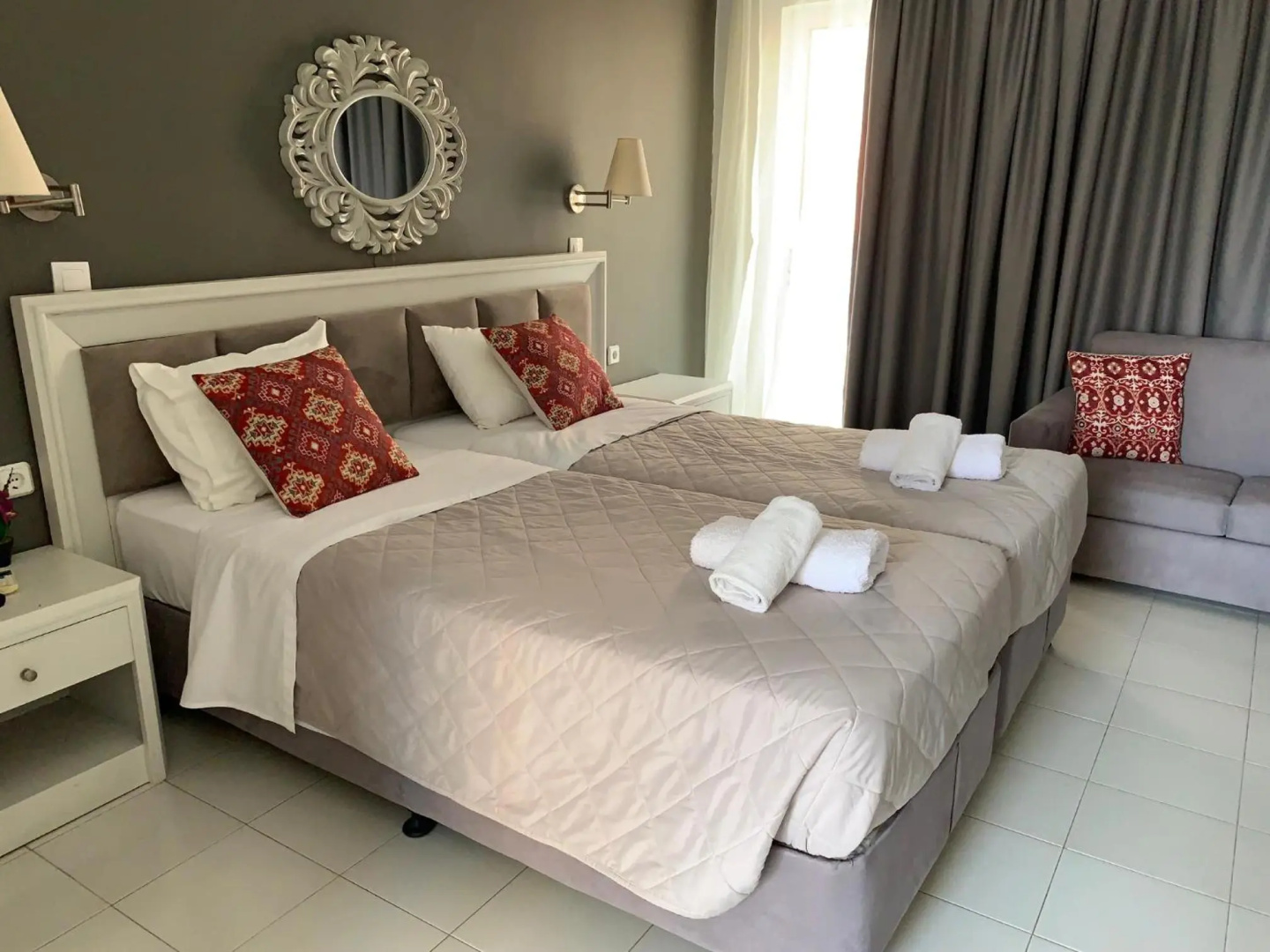 Photo - Alkyonides Hotel