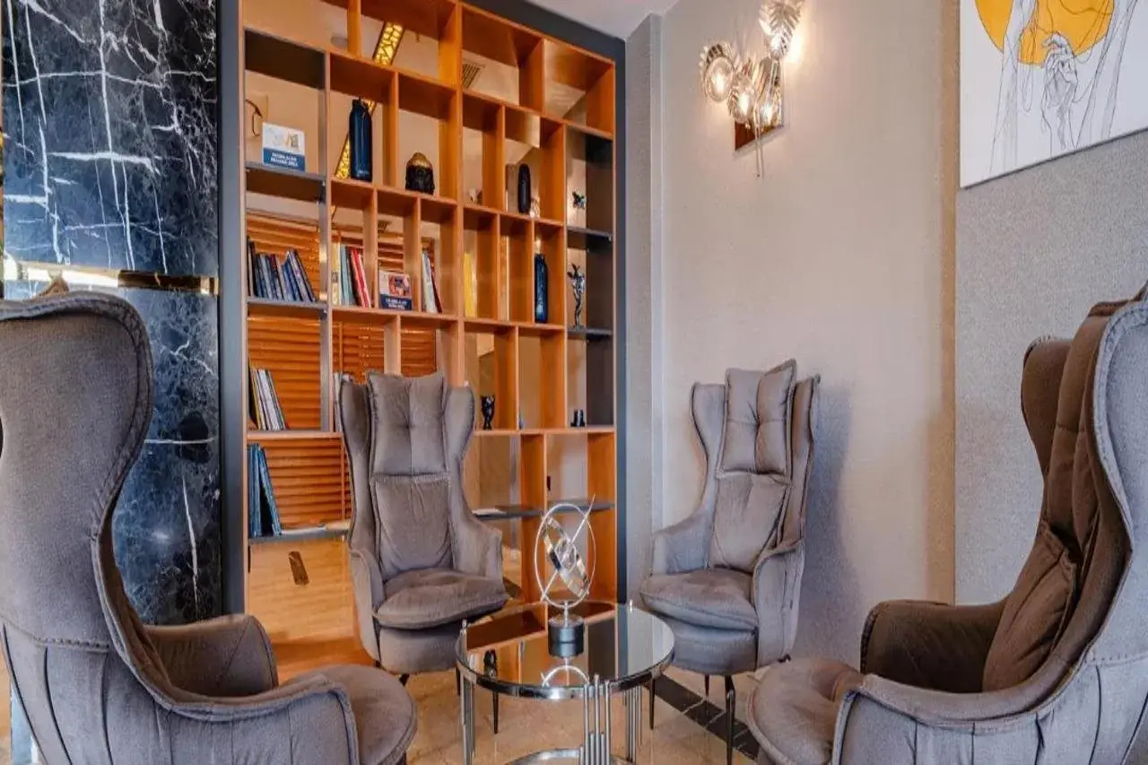 Photo - Best Western Izmir Hotel