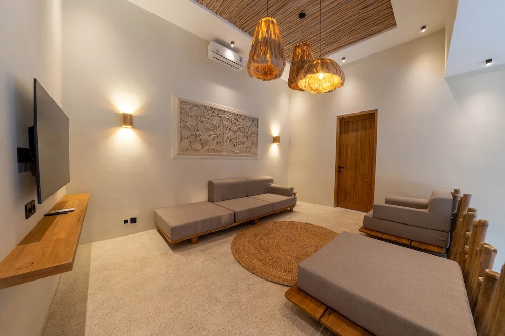 Foto - Semiramida Villa by EVDEkimi - Elegant 2BR with Pool, Open-air bath, Patio