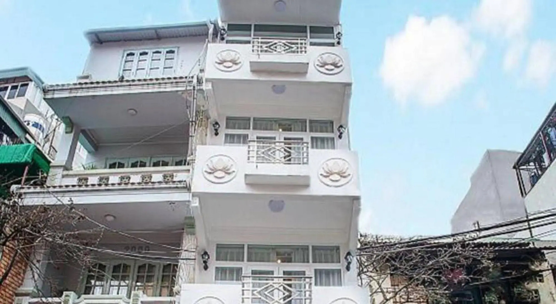 Photo - Wild Lotus Hotel & Travel 2