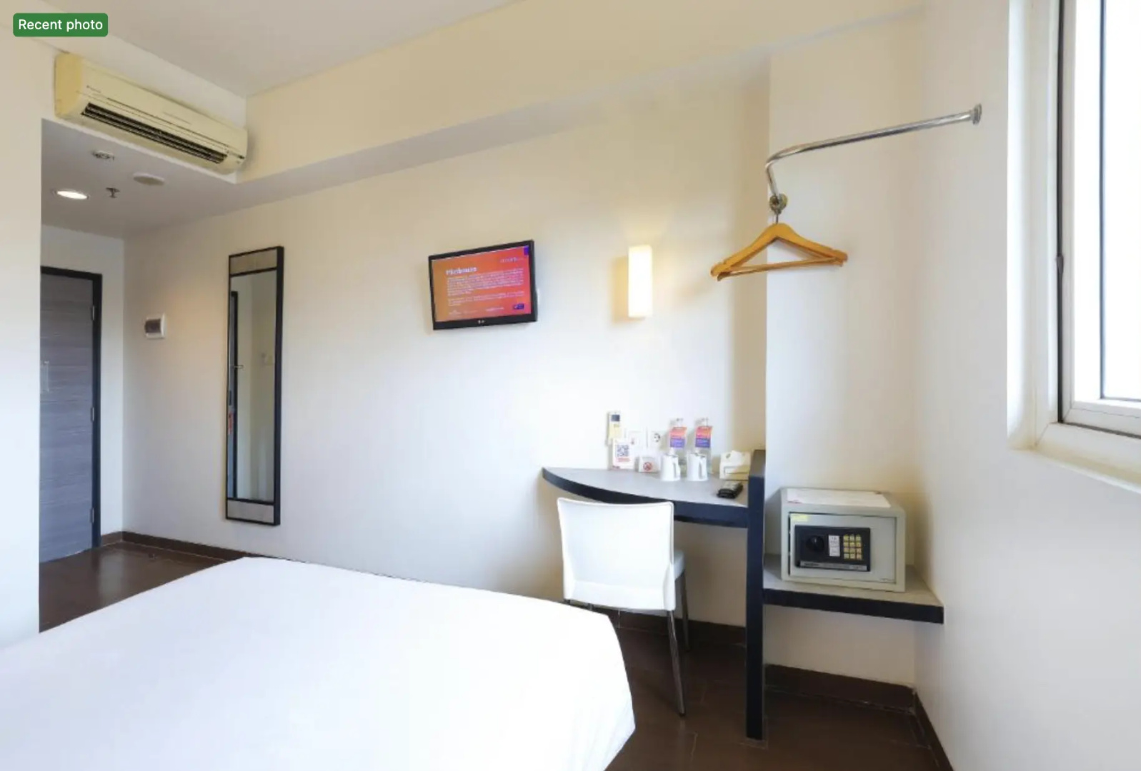 Foto - Amaris Hotel Bekasi Barat