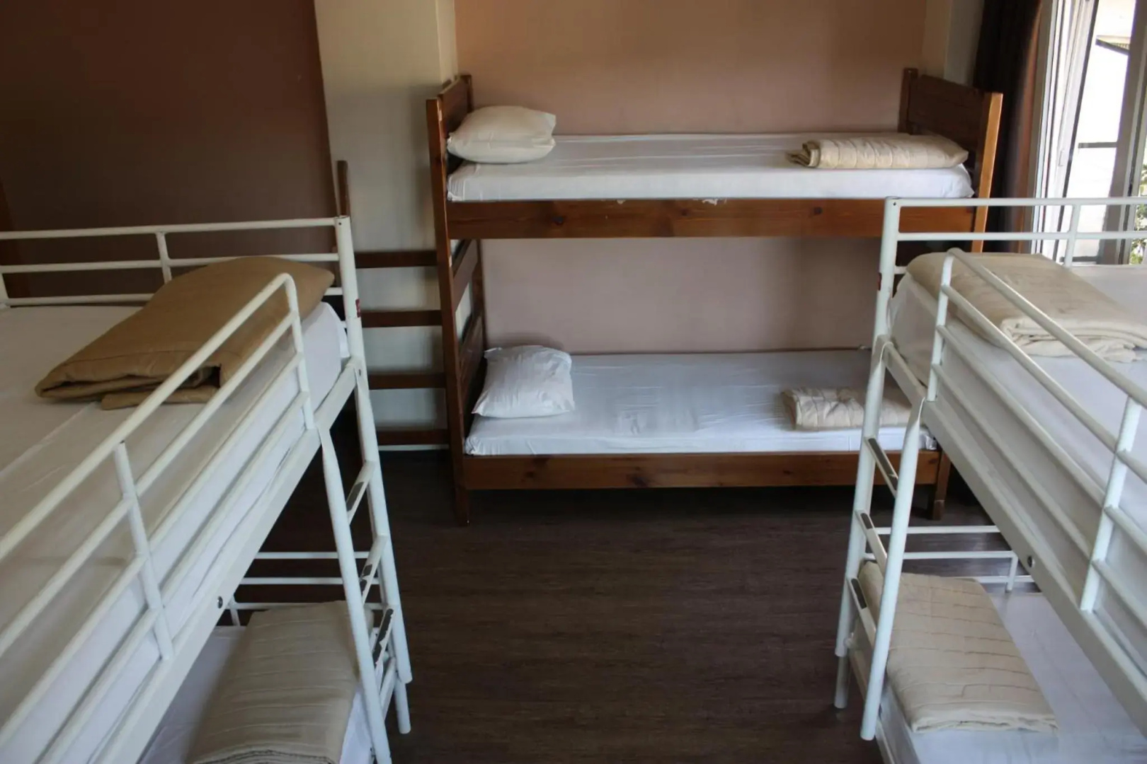 Photo - Pella Inn Hostel