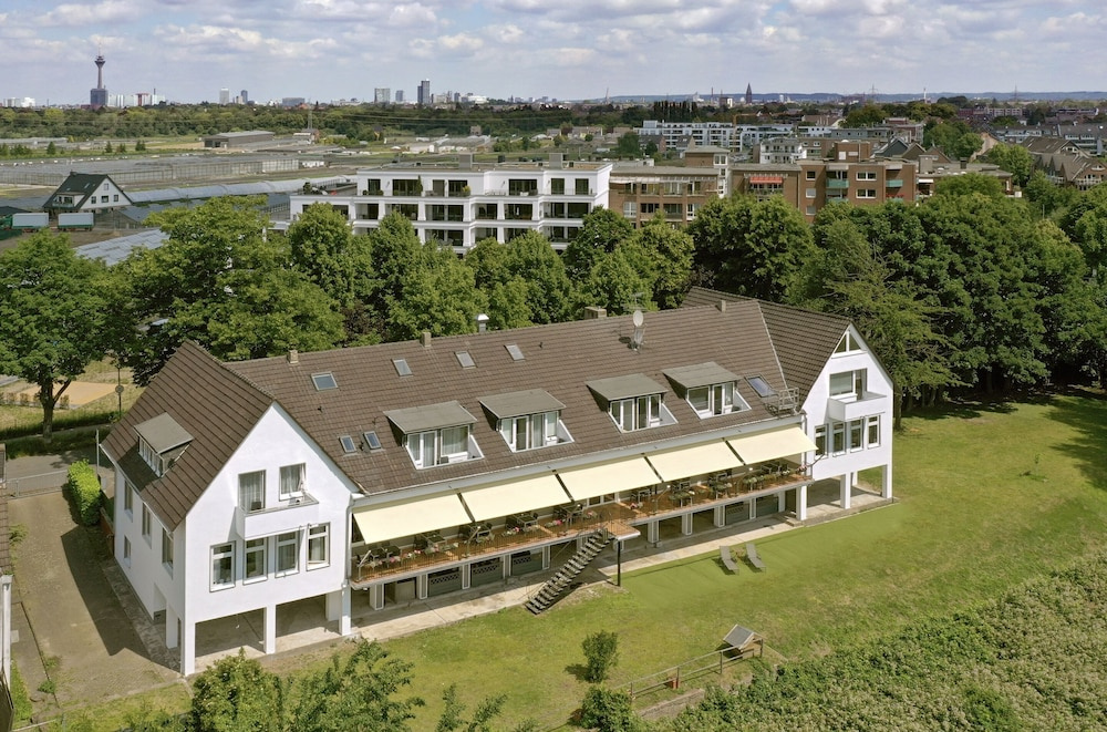 Photo - Fährhaus am Rhein Hotel Düsseldorf