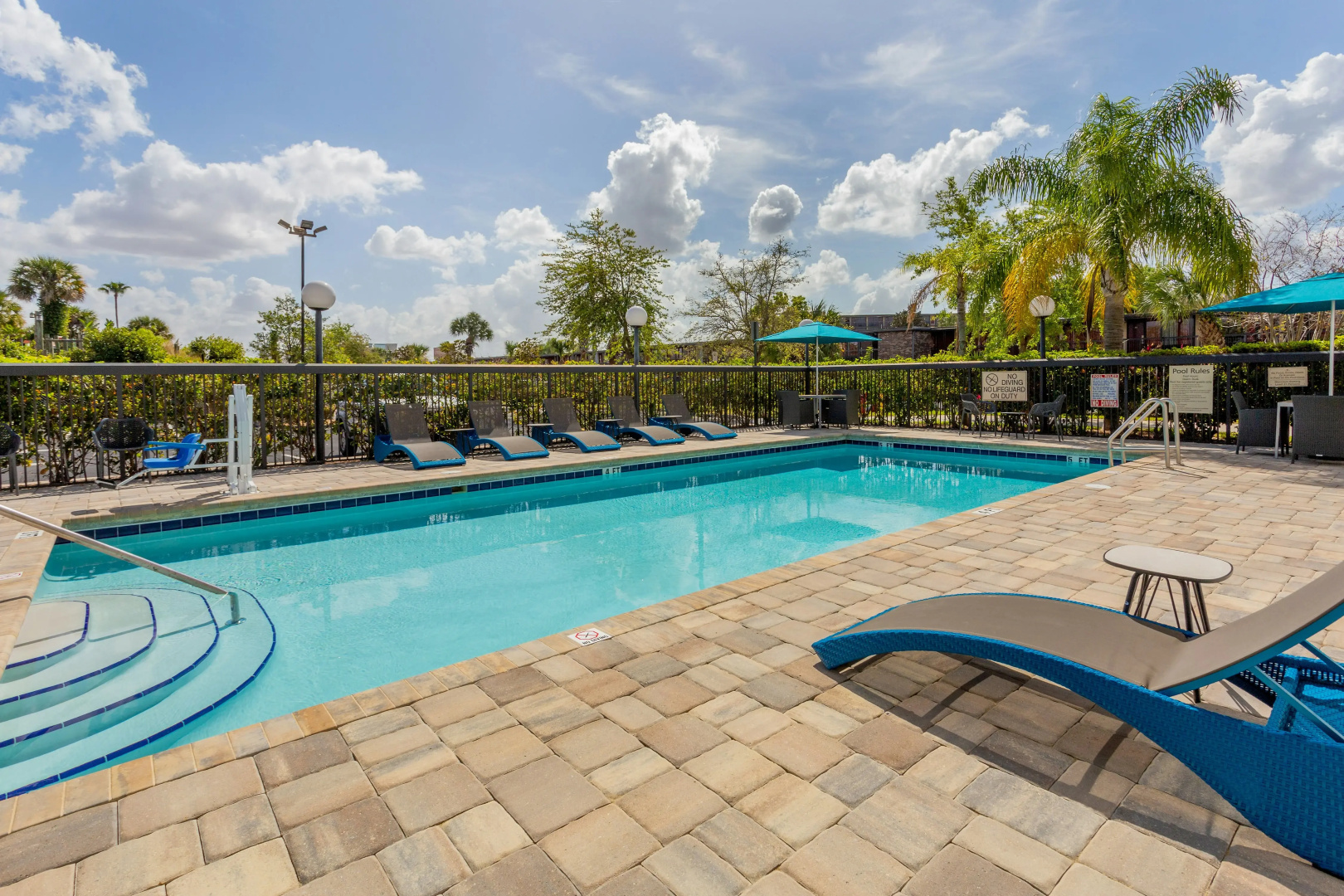 Photo - Hampton Inn & Suites Orlando Intl Dr N