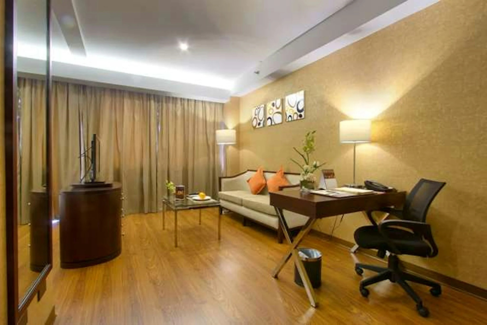 Photo - Ace Hotel & Suites
