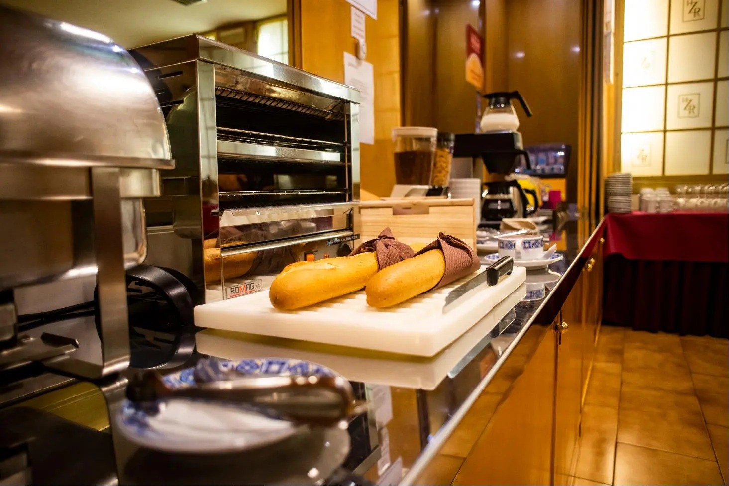 Photo - B&B HOTEL Zaragoza Royal