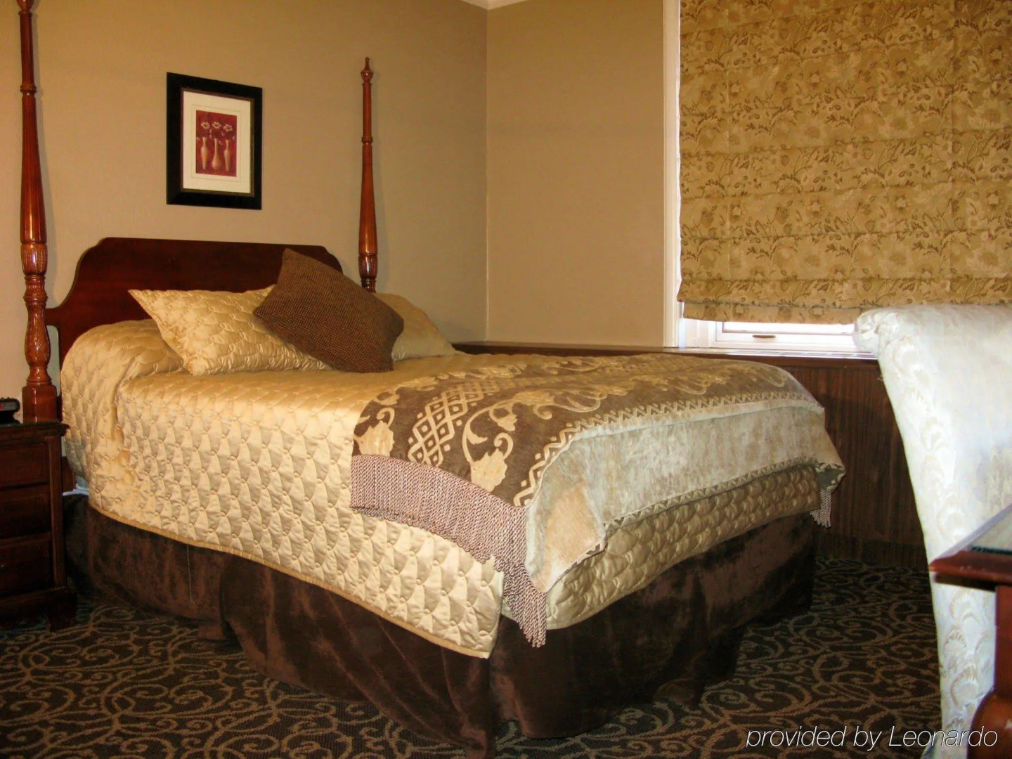 Photo - Spokane Club Hotel