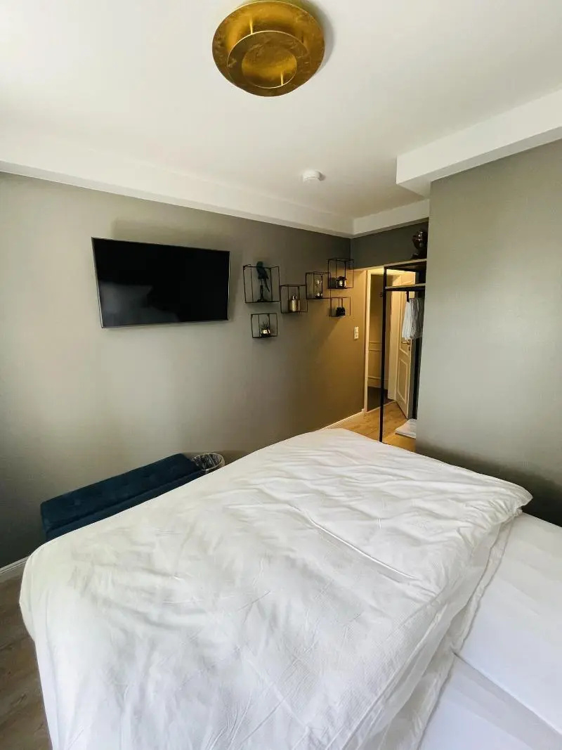 Photo - IQ Hotel