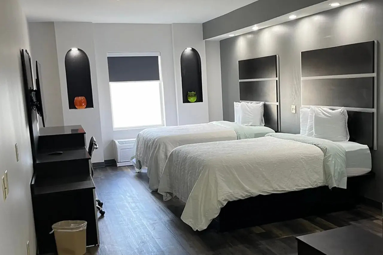 Photo - Sonesta Essential Savannah