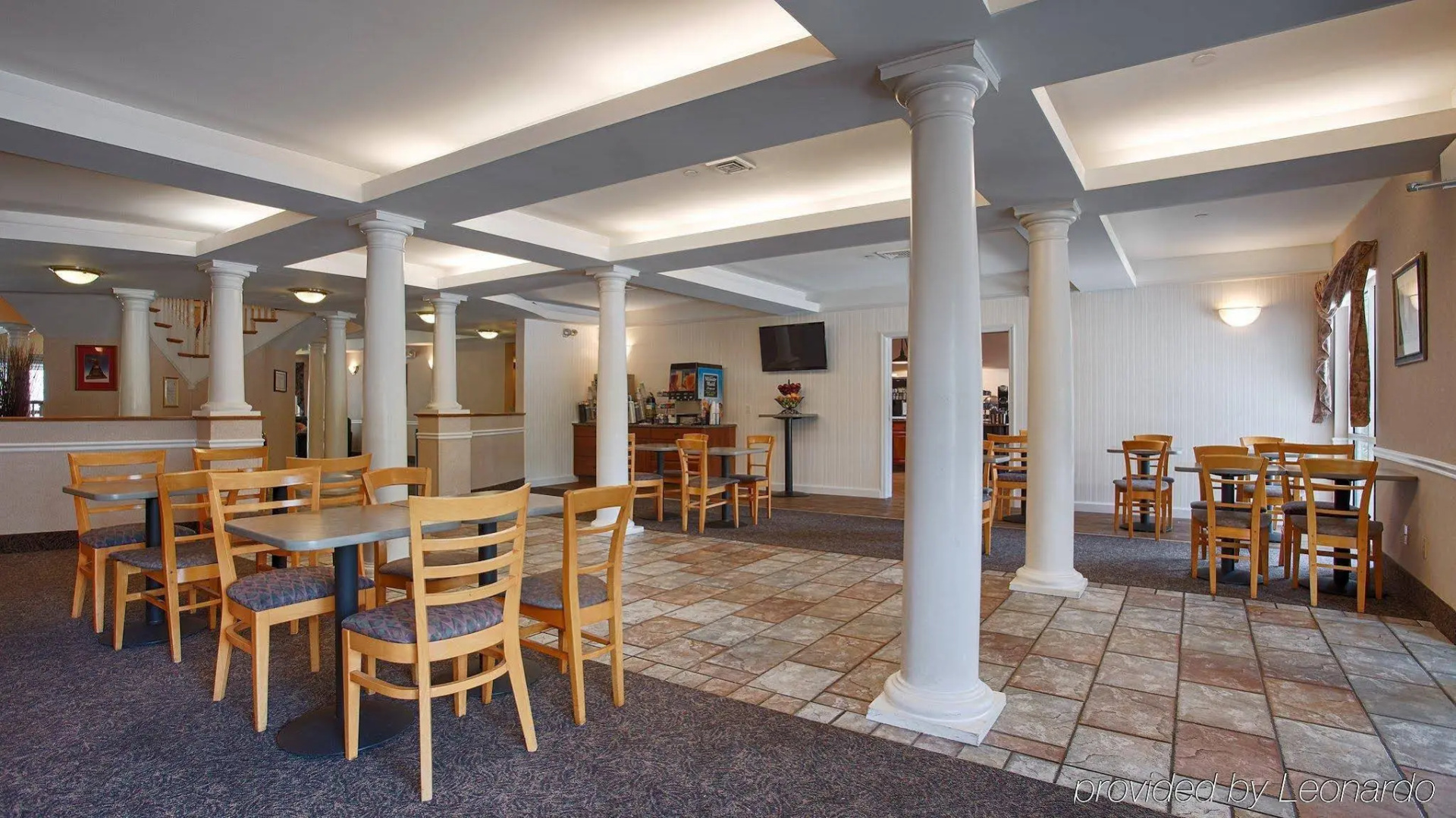 Photo - Best Western Plus Executive Court Inn & Conference Center