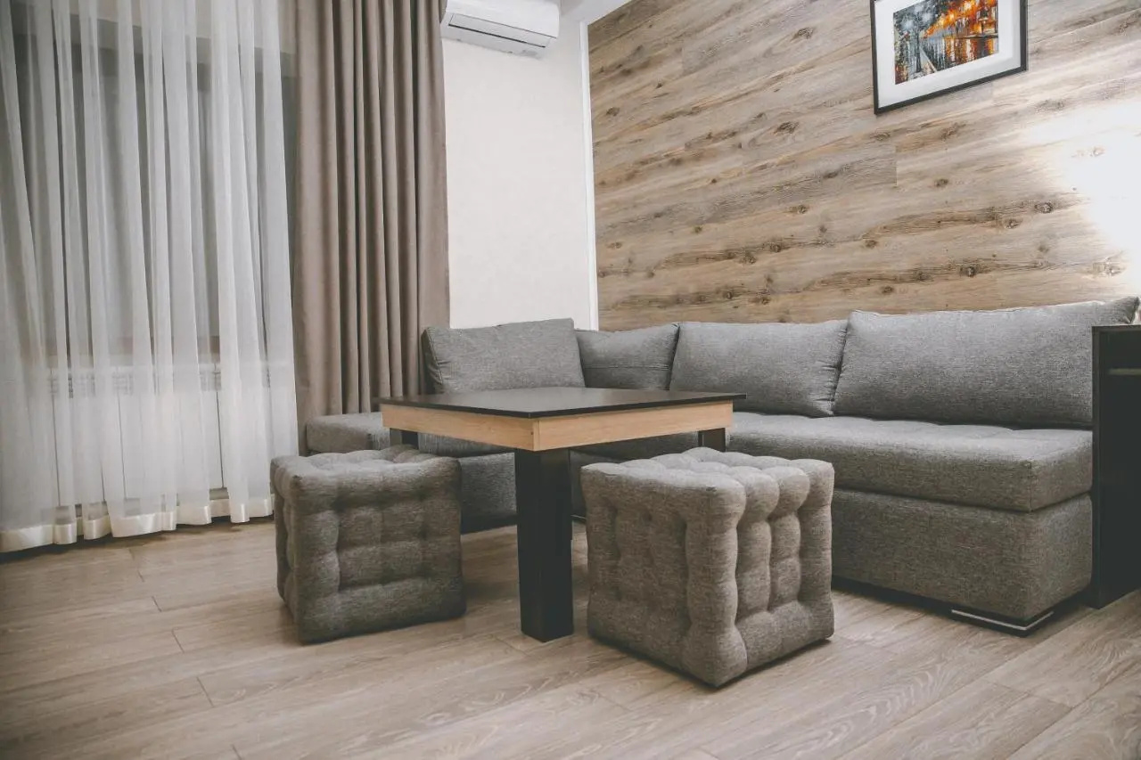 Photo - Lumarc Hotel