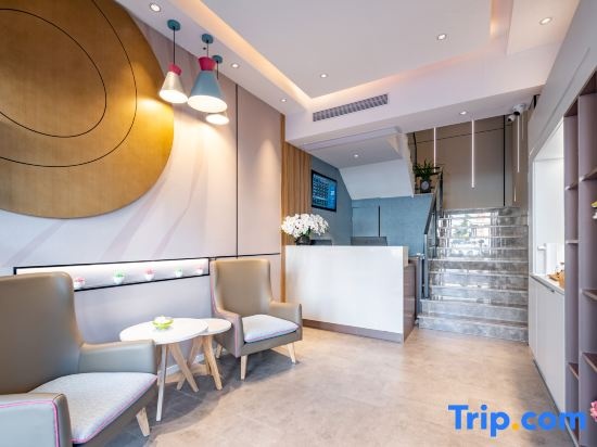 Home Inn Neo (Quanzhou Bell Tower West Street)