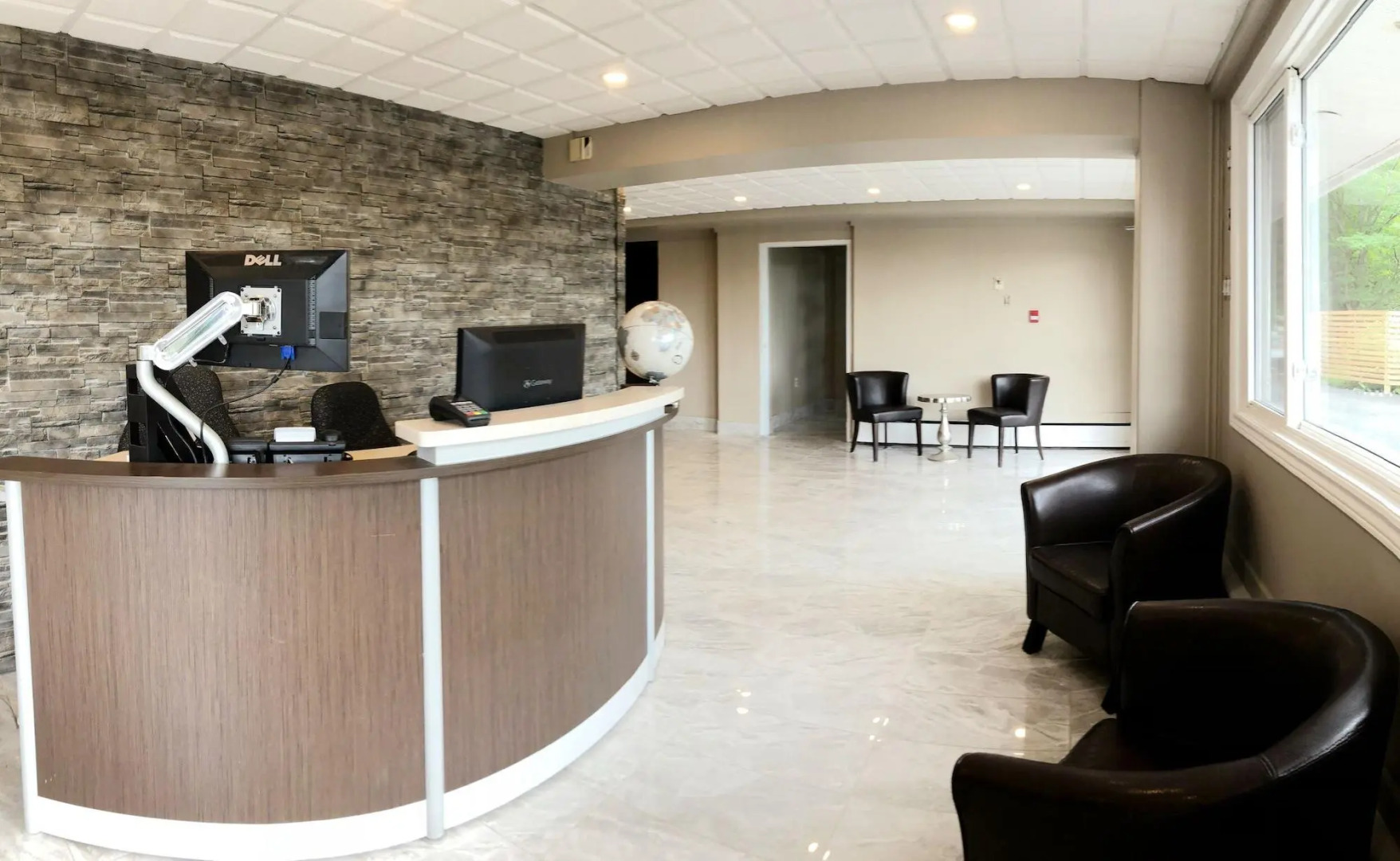 Foto - Seasons Inn Halifax