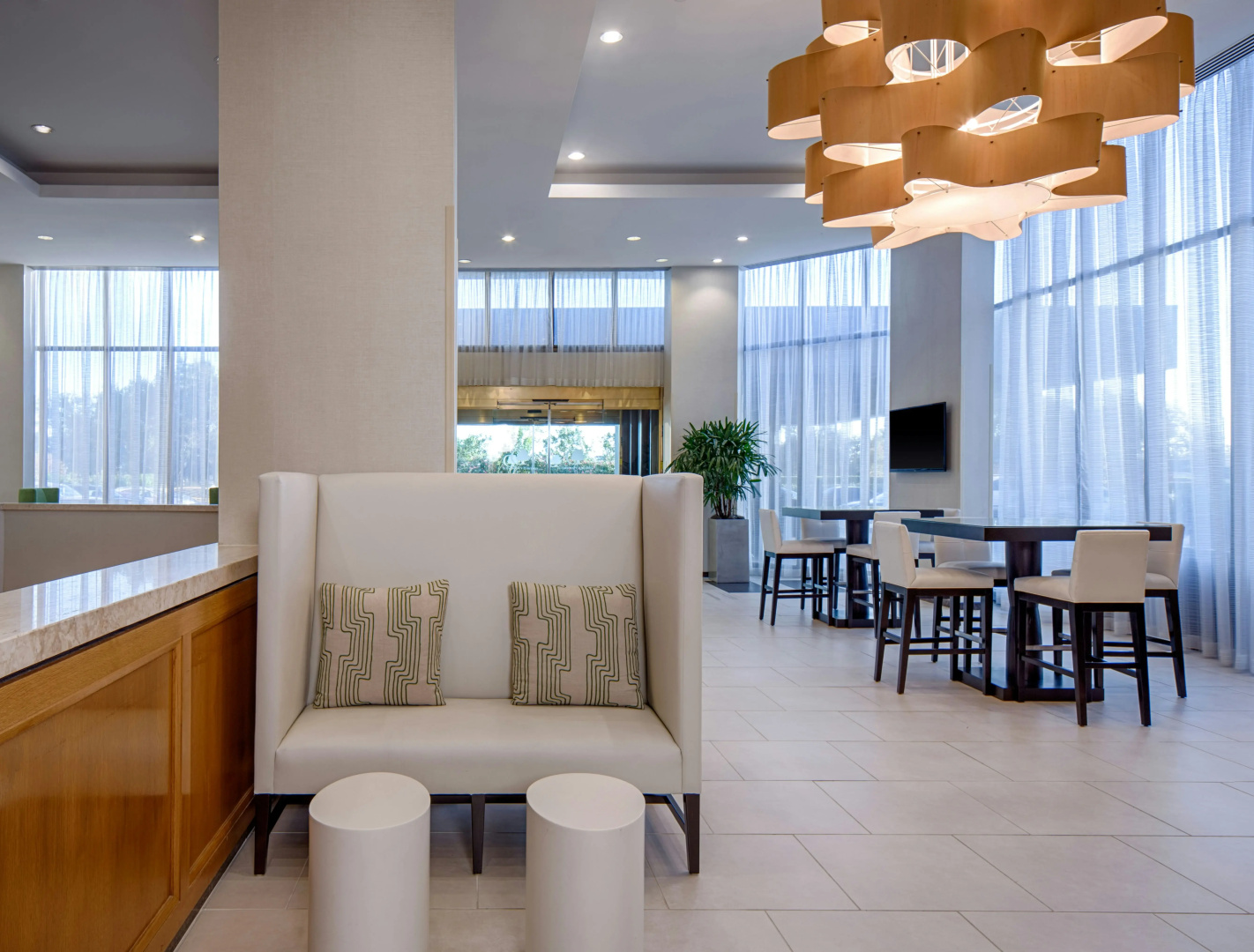 Photo - DoubleTree by Hilton Hotel Houston - Greenway Plaza