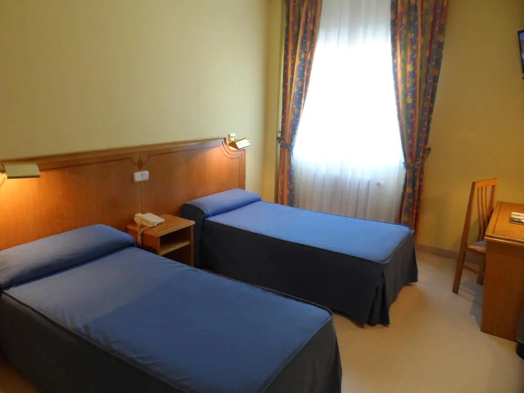 Foto - Hotel Rey Arturo Burgos