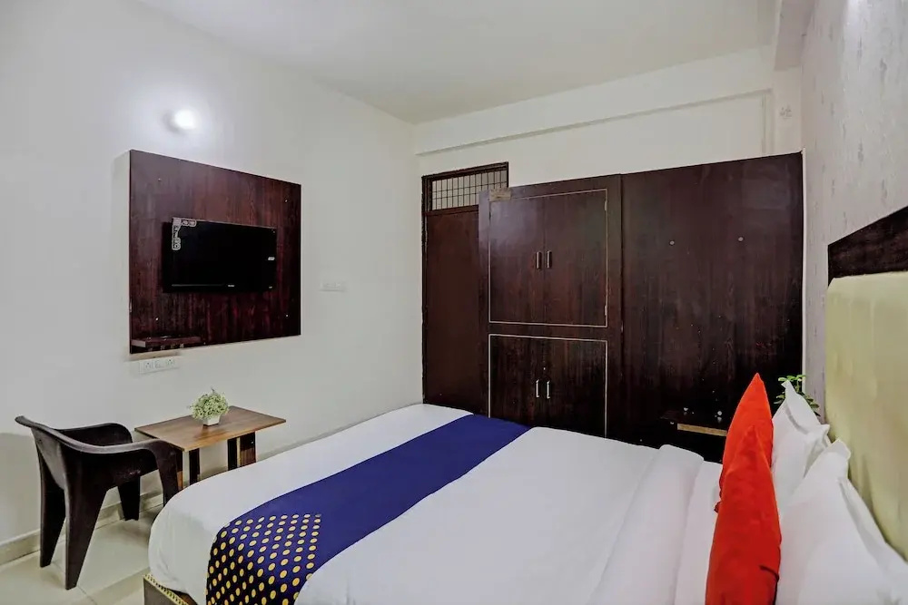 Photo - Shree Hotel