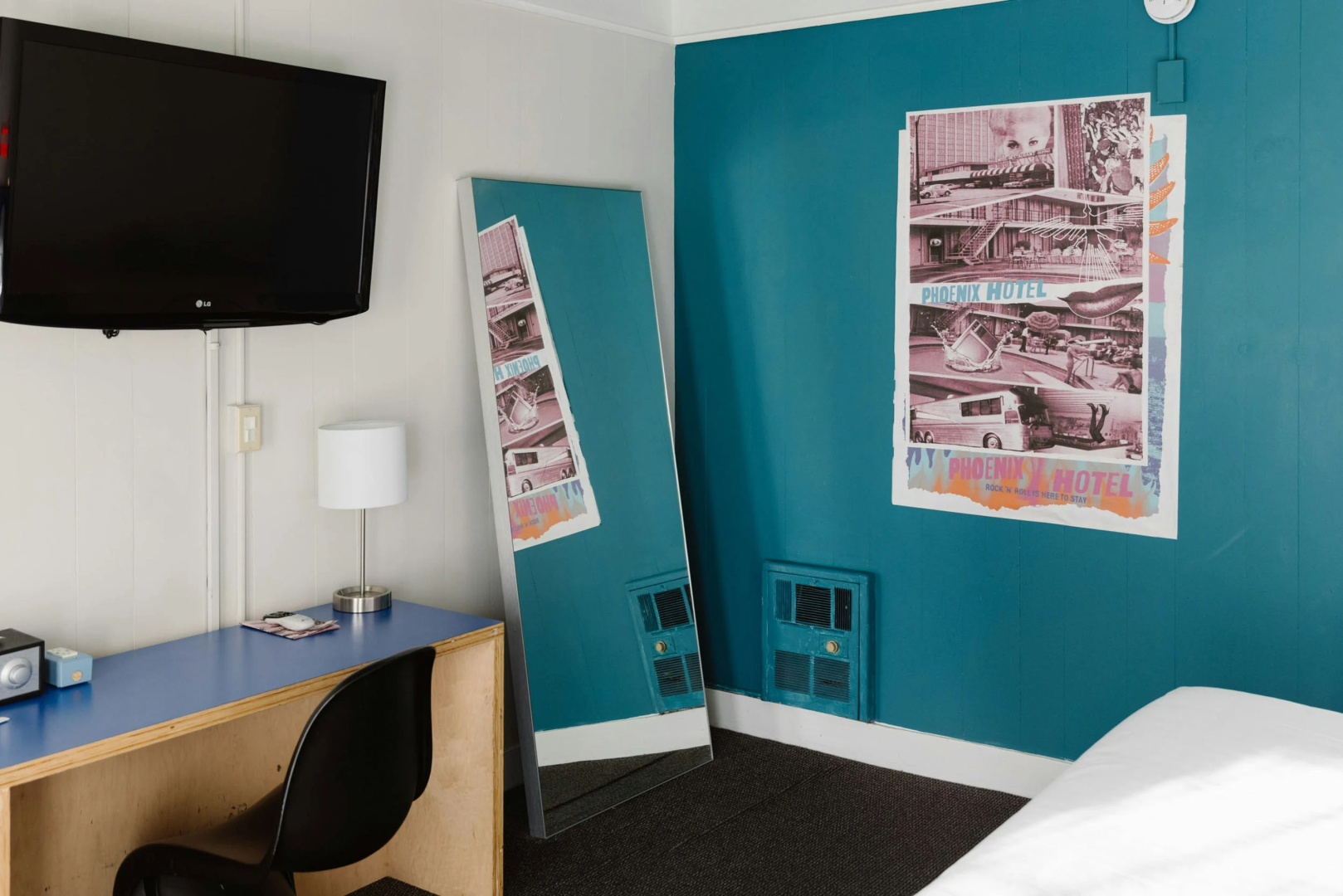 Photo - The Phoenix Hotel