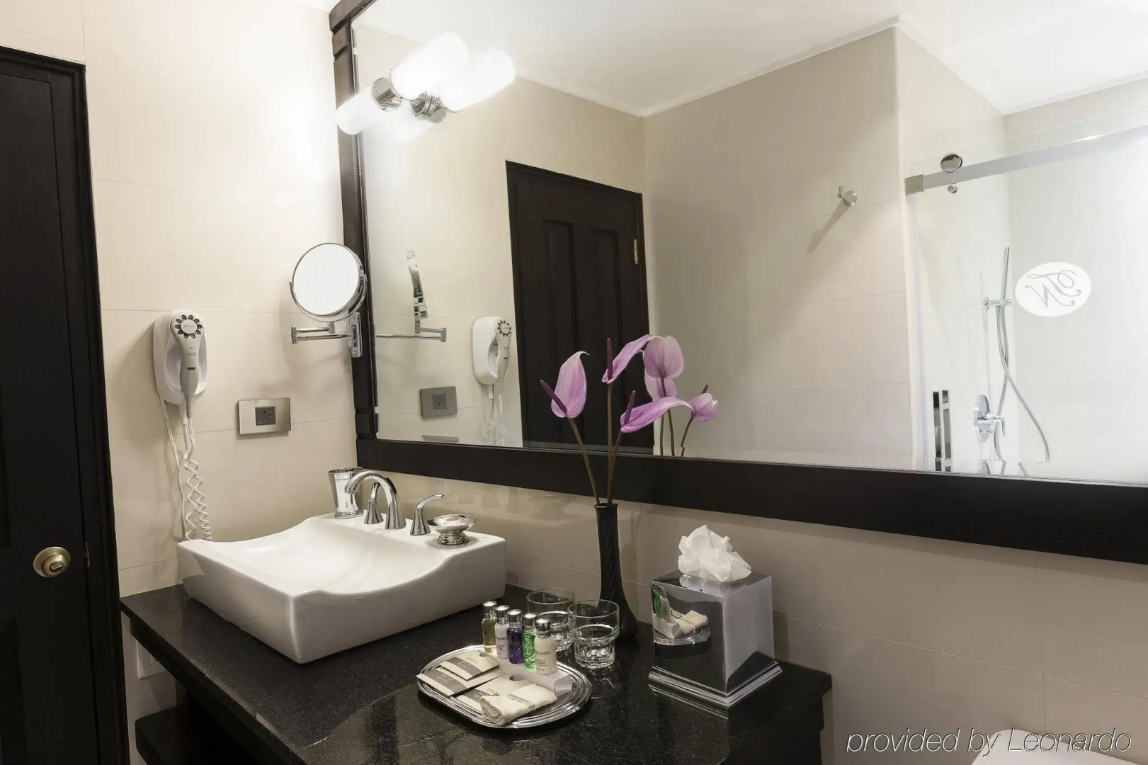 Foto - Terra Nova, BW Premier Collection