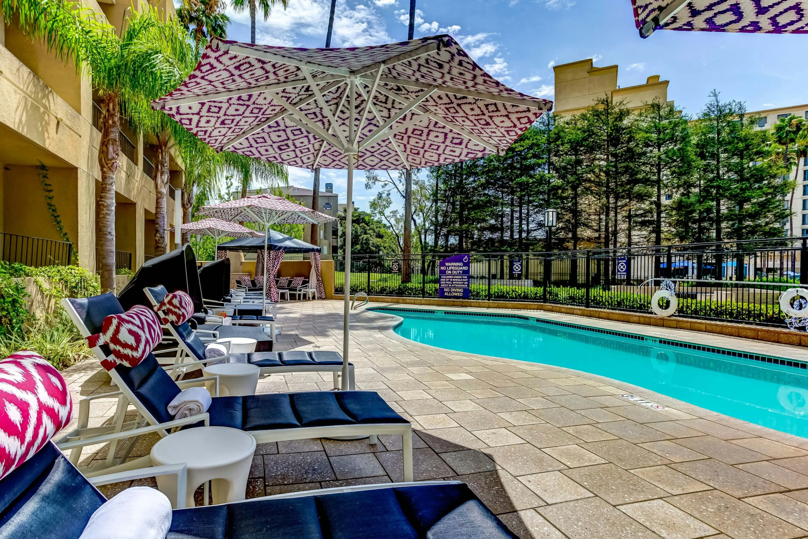 Photo - Avenue of the Arts Costa Mesa, a Tribute Portfolio Hotel