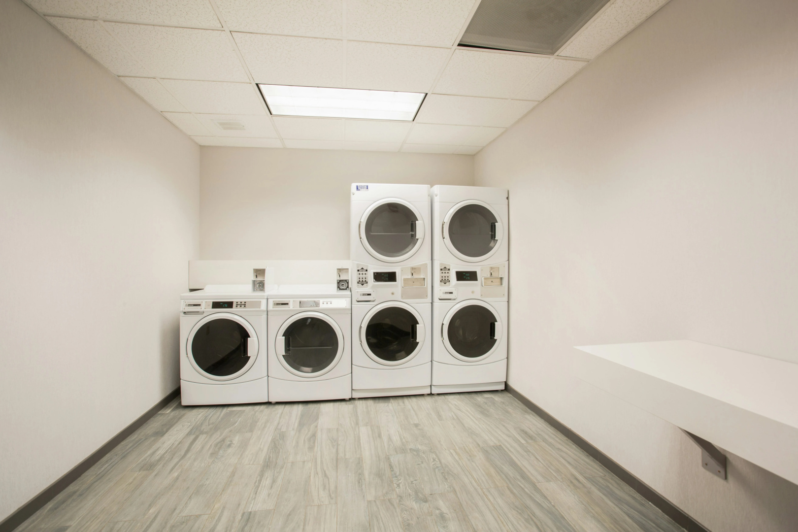 Photo - Hampton Inn & Suites Denver-Downtown