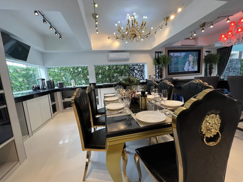 Foto - ART Pool Villa Pattaya 8 Bedroom Grand DELUXE