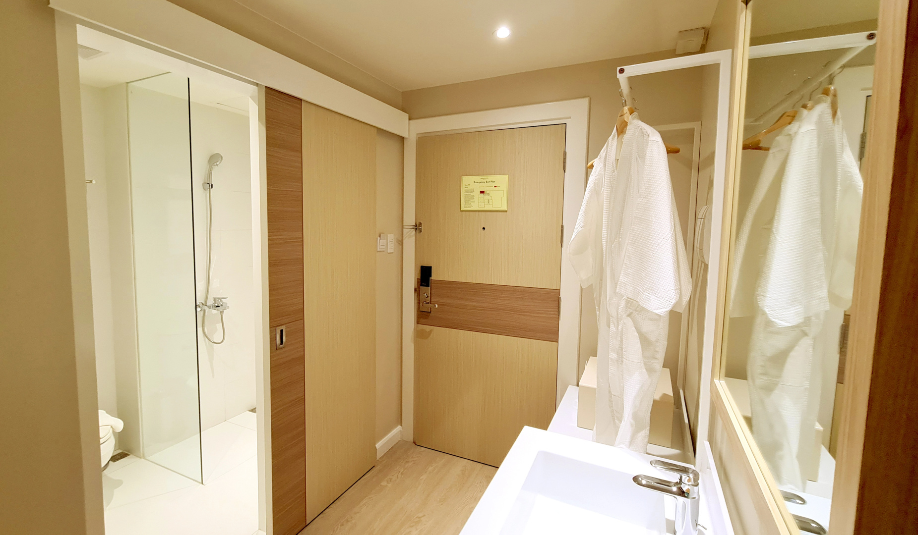 Foto - Harolds Hotel Quezon City