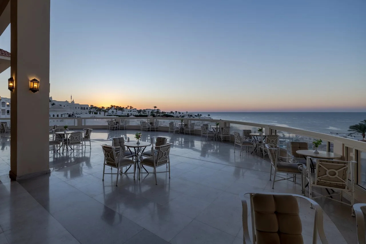 Photo - Continental Plaza Beach Resort