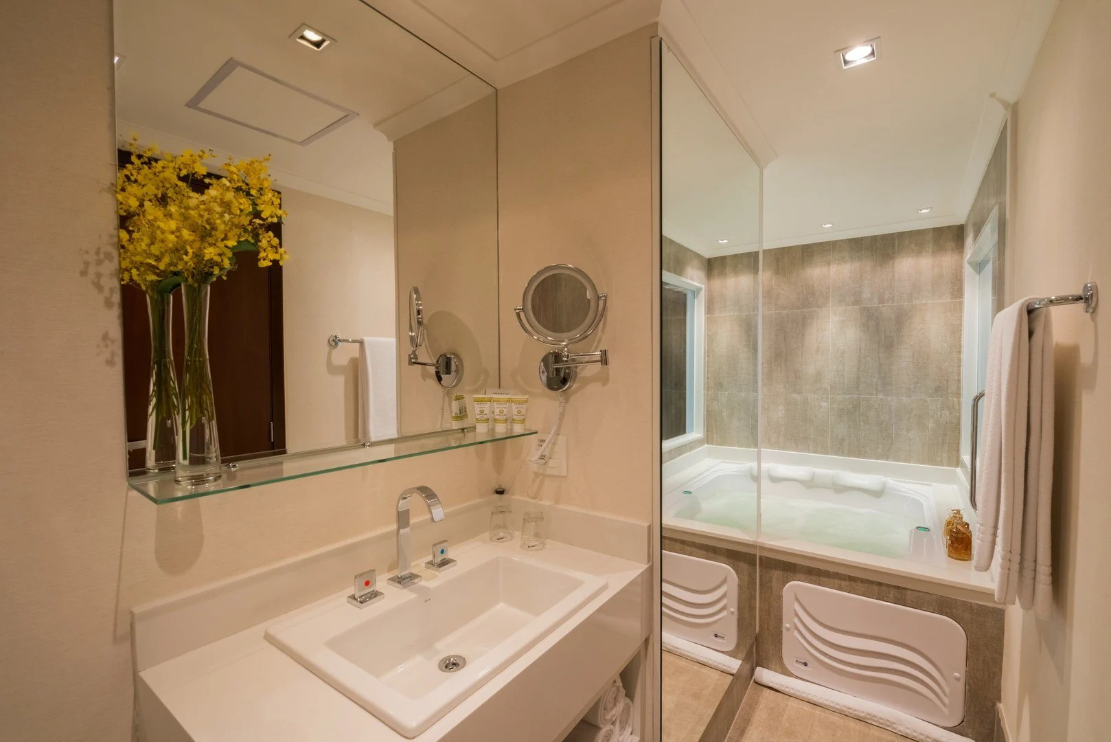 Photo - Blue Tree Premium Faria Lima