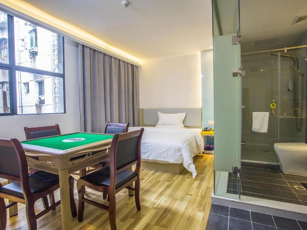 7Days Inn Huaihua Zhijiang Pedestrian Street Branch